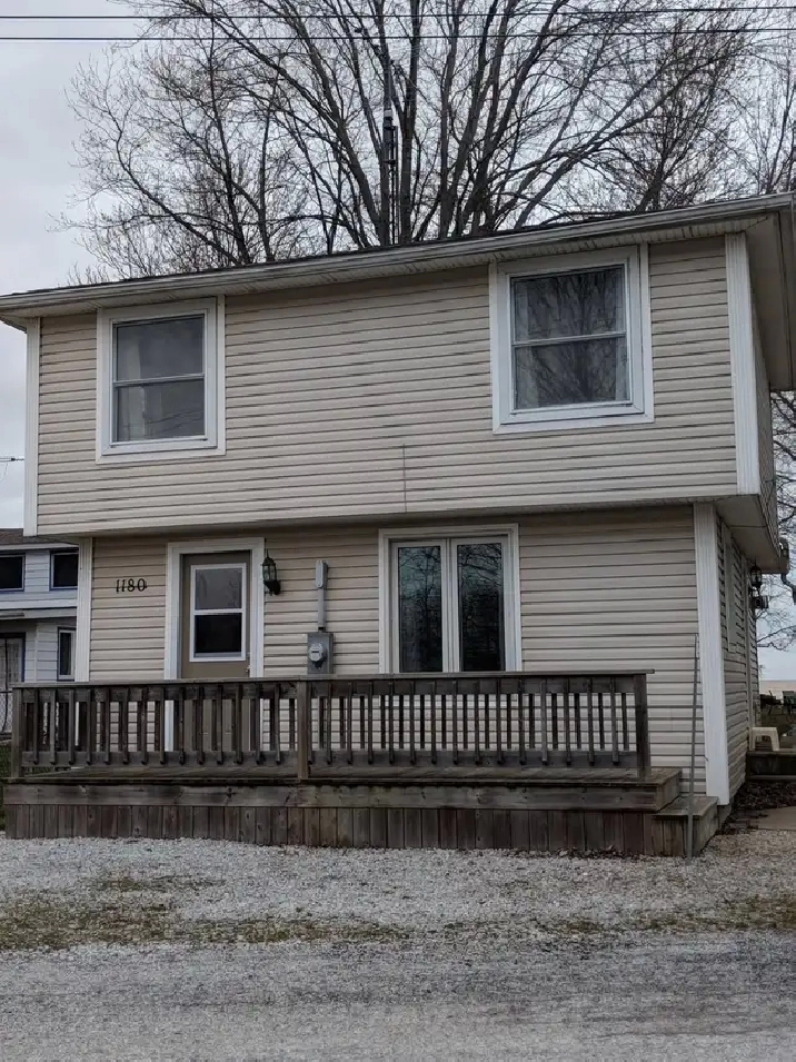 Lake St. Clair - Lakefront Home for Rent