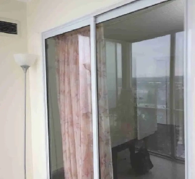 2 Bedrooms Condo For Rent Kipling & Steels