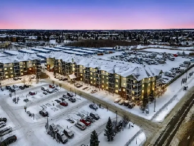 Stunning 2 Bed 2 Bath Condo in NW YEG! Low Condo Fee! Image# 8