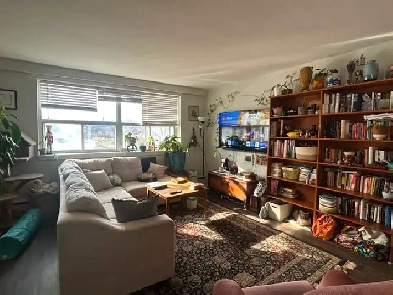 2 Bedroom Apartment, lease transfer (month-to-month), Dundas ON Image# 1