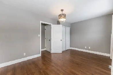 3 Bedroom House for Rent in Orillia- Entire House Image# 1