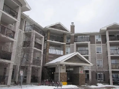 Home Sweet Home Condo In desirable SW Terwillegar Area Image# 3