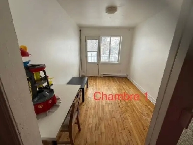 6 ½ à louer métro Préfontaine Image# 1