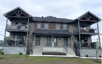 Logement à louer 4 1/2