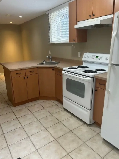 BEAMSVILLE: ONE BEDROOM BASEMENT APT AVAILABLE: $1250. MTHLY Image# 1