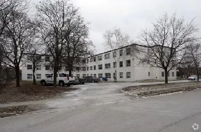 1 bedroom in a 3 bedroom apartment