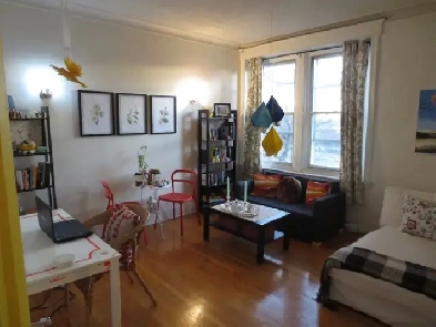 3 chaleureux et trs clair  Vendme M NDG