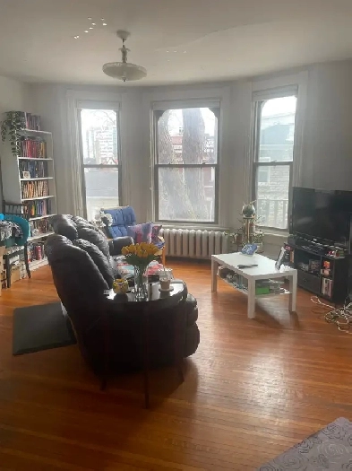 Large one Bedroom, William and Wellington Image# 1