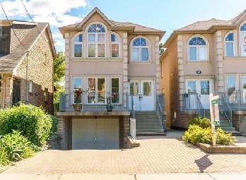 Spacious 3-Bedroom Detached House Near Subway/Parking/Backyard Image# 6