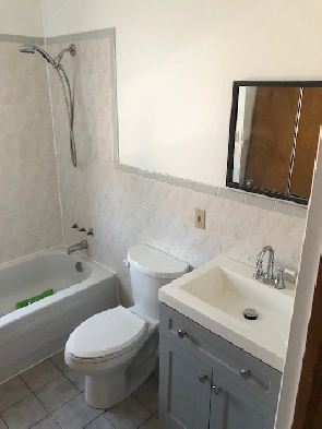 Plateau 5  12  Apt  Great Location