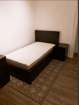 Private Room for Rent – Broadview & Dundas (Downtown Toronto) Image# 2