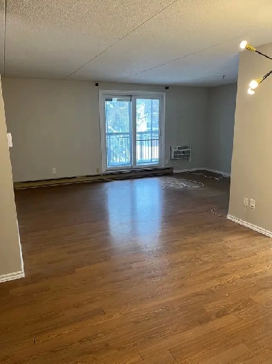 RIVER HEIGHTS – Beautiful 2 Bedroom Condo in Desirable Kenaston Image# 6