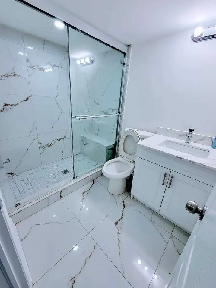 Private room in basement for rent in Brampton for g