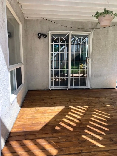 Well maintained 2 bedrooms  1 bathroom bright walkout basement Image# 1