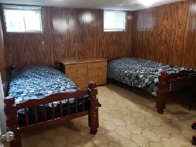 Room for rent in Scarborough Great location