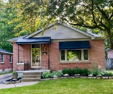 A GEM… UWO students  all inclusive 5 Bdrm house May 1st Image# 1