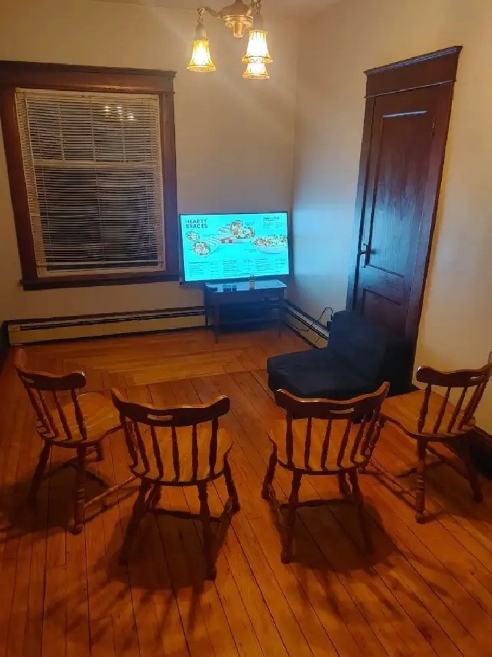 1 Room (All Utilities included)