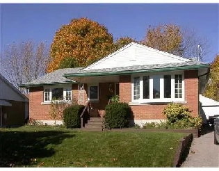 Off-Campus Student Housing September Near WLU & UW Image# 1