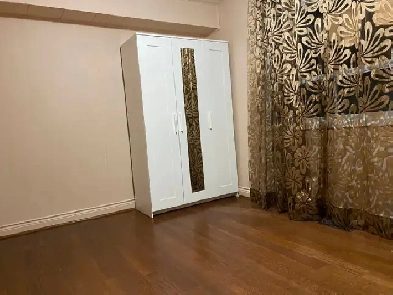 $850-Cozy Room for Rent in Steeles/Bathurst Image# 1