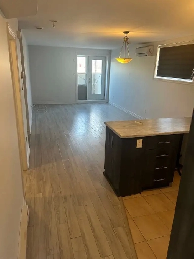 5 1/2 a louer Laval / 5 1/2 for rent Laval