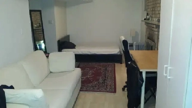 Batchelor basement apartment in Thornhill Image# 1