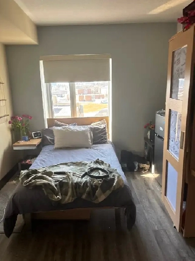 Waterloo Student Room Available – King Street Towers – May 2026 Image# 1