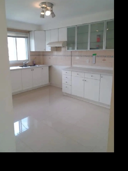 Grand 5 1/2 villeray disp. maintenant ou Juillet 3 chbrs fermées Image# 1