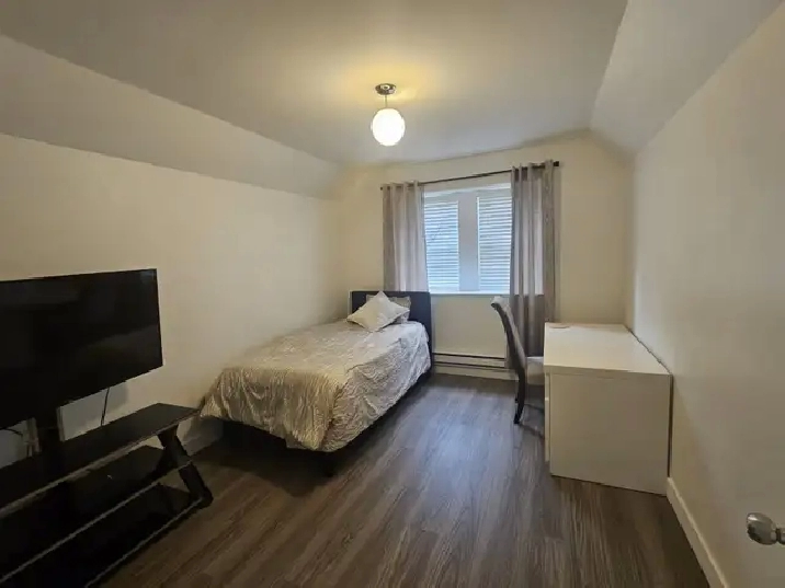 Spacious private room with private washroom for female