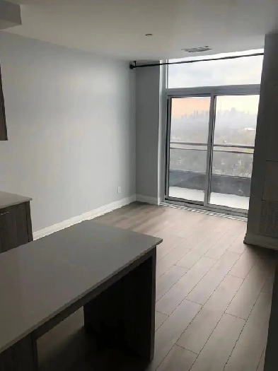 Penthouse 1 1 Bedroom At Main and Danforth Image# 1
