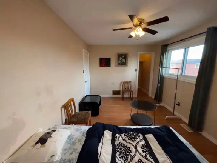Very cozy large master bedroom for rent