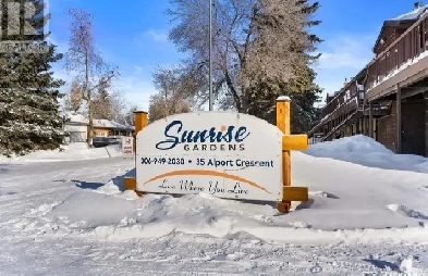 1 Bedroom 1 Bath Condo in Uplands Image# 1