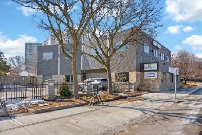 Modern Office Space for Lease – 435 York Blvd, Downtown Hamilton