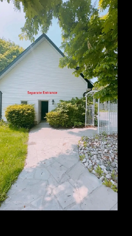 UTSC and Centennial College entire secondary unit for rent Image# 6