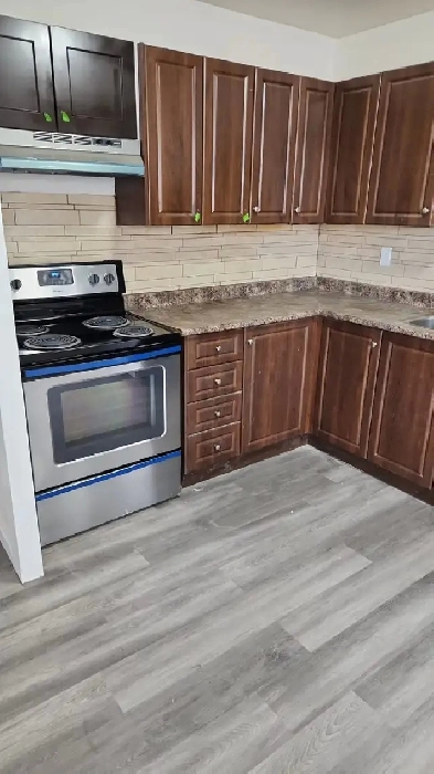 1 2 AND 3 BEDROOM APARTMENTS AVAILABLE