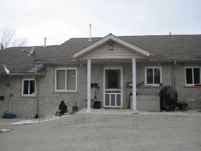 2BR APT FOR RENT IN THE TOWN OF DURHAM, ON