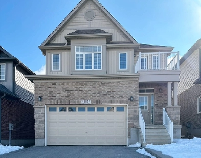 4 bed 3 bath double garage detached in Vista Hill for Lease Image# 1