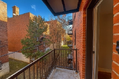 Superbe 5 1/2 a louer WOW! - NDG Image# 1