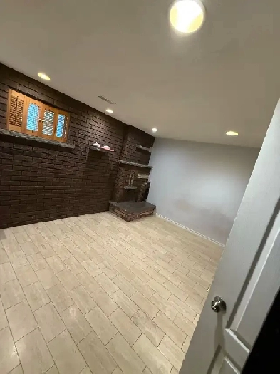 2 bedroom basement for rent is Malton from 1st April.