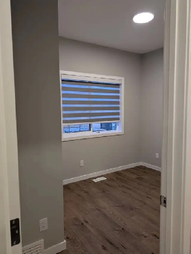 1 Bedroom 1 Bath Ensuite, Garage Parking Image# 6