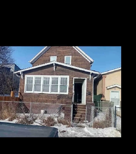 House for rent on Dufferin Ave. Image# 5