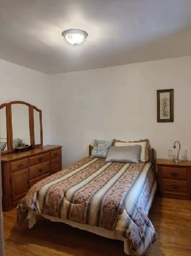 chambre à louer, INTERNET ÉLECTRICITÉ CHAUFFÉ MEUBLÉ Image# 7