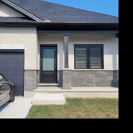 2-bedroom 2-bathroom Townhouse in Corunna, Ontario