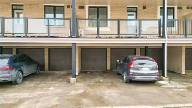 Townhouse rent In Brampton
