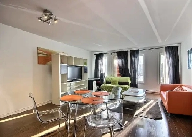 Big Bright 2 Beds 1 Bath Image# 1