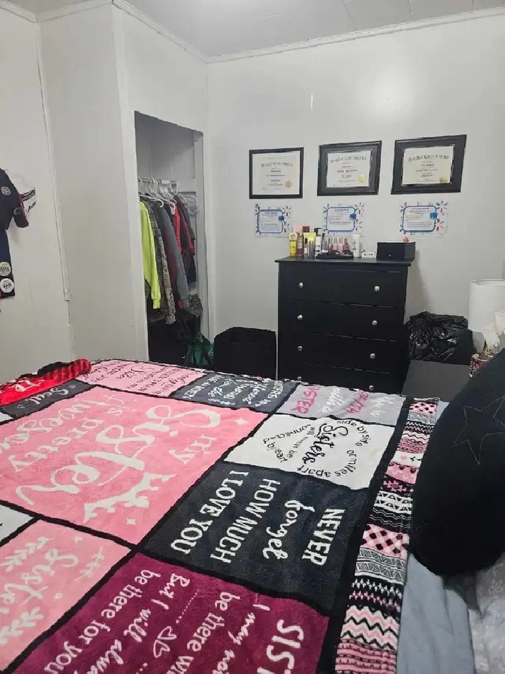 1 bedroom apartment available april 1