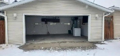 HALF GARAGE FOR RENT