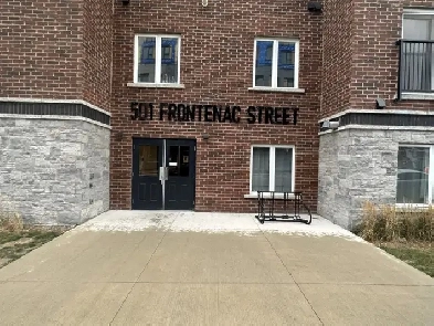 Attention Students-501 Frontenac Street Image# 10