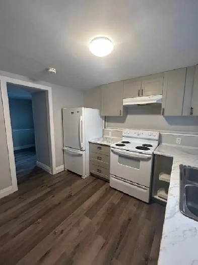 1 Bed-laundry on site, parking available, $1,400 all inclusive Image# 4