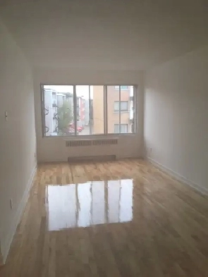 LACHINE 4 1/2 DISPONIBLE IMMED. 10 MINS AU CENTREVILLE ET AEROPT Image# 1