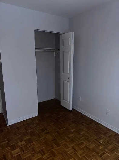 4 1/2 - St-Hubert - Juillet Image# 1